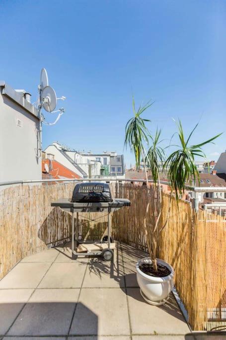Modern Colonial Style, Central, Rooftop, Bbq Wina Bagian luar foto
