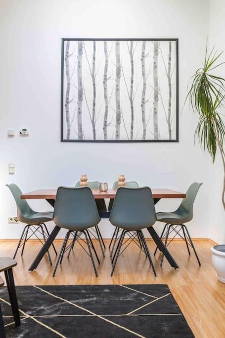 Modern Colonial Style, Central, Rooftop, Bbq Wina Bagian luar foto